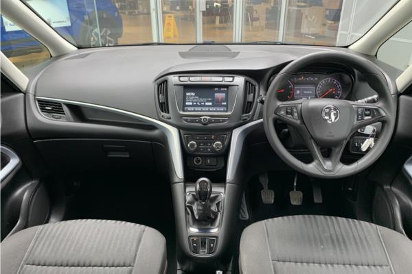 2017 VAUXHALL ZAFIRA 1.4T Design 5dr-sequence-9