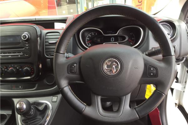 2018 VAUXHALL VIVARO - Cloth, photo 11