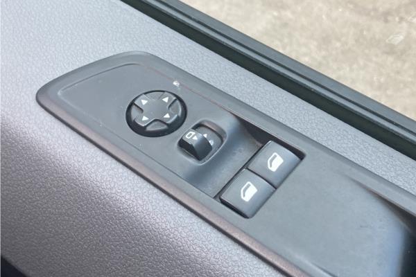 2019 VAUXHALL VIVARO - Cloth, photo 26