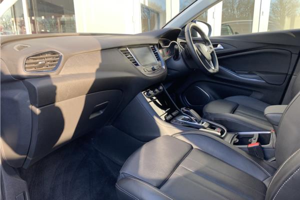2020 Vauxhall Grandland X 1.6 13.2kWh Business Edition Nav Premium SUV 5dr Petrol Plug-in Hybrid Auto 4WD Euro 6 (s/s) Hybrid4 (300 ps) - Leather, photo 15