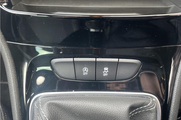 2019 Vauxhall Astra 1.6 CDTi BlueInjection Griffin Hatchback 5dr Diesel (s/s) (136 ps) - Cloth/Leather, photo 24