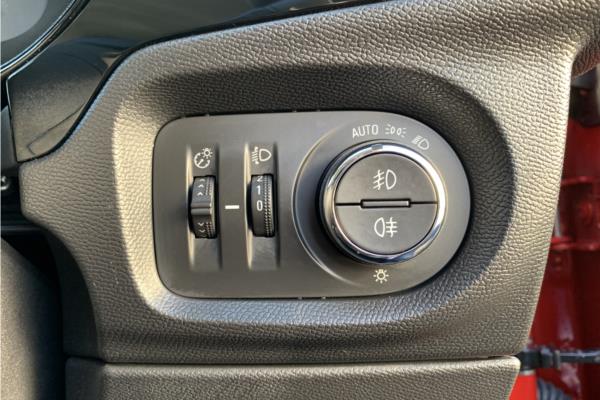 2020 Vauxhall Corsa 1.2 Turbo Elite Nav Premium Hatchback 5dr Petrol Auto Euro 6 (s/s) (100 ps) - Alcantara, photo 21