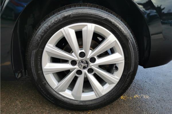 2023 Vauxhall Astra 1.2 Turbo Design Hatchback 5dr Petrol Manual Euro 6 (s/s) (110 ps) - Cloth, photo 20