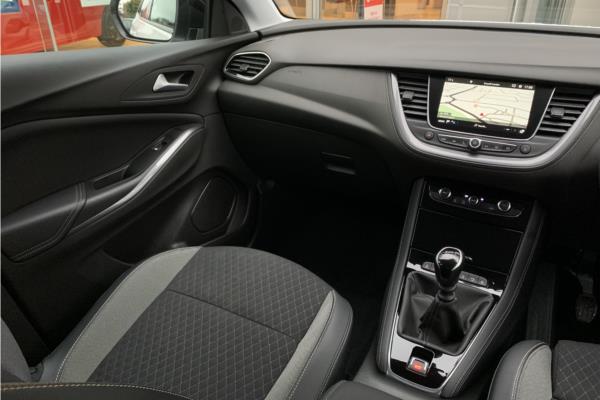 2021 Vauxhall Grandland X 1.2 Turbo SRi Nav SUV 5dr Petrol Manual Euro 6 (s/s) (130 ps) - Cloth, photo 42