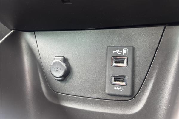 2022 Vauxhall Crossland 1.2 Turbo Elite Edition SUV 5dr Petrol Auto Euro 6 (s/s) (130 ps) - Cloth, photo 38