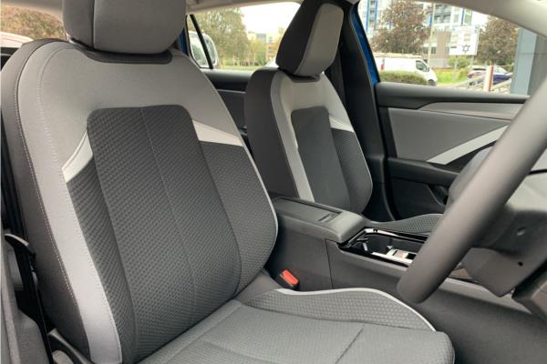 2024 Vauxhall Astra Design - Cloth Sienna/Jet Blk, photo 33