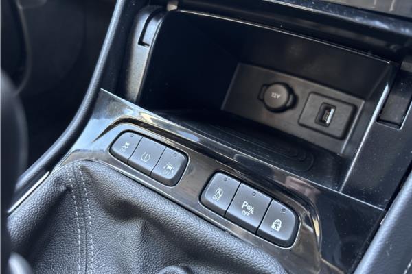 2022 Vauxhall Grandland X 1.2 Turbo Griffin Edition SUV 5dr Petrol Manual Euro 6 (s/s) (130 ps) - Harlekin Black, photo 32