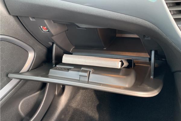 2021 Vauxhall Crossland 1.2 Turbo Ultimate Nav SUV 5dr Petrol Auto Euro 6 (s/s) (130 ps) - Cloth/Alcantara, photo 26