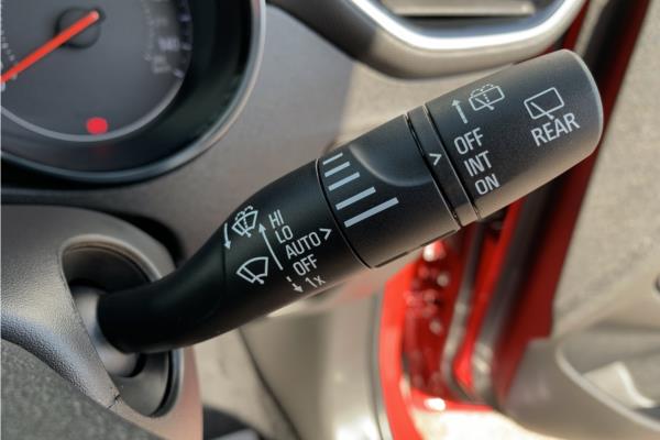 2022 Vauxhall Crossland 1.2 Turbo Ultimate SUV 5dr Petrol Auto Euro 6 (s/s) (130 ps) - Cloth/Alcantara, photo 28