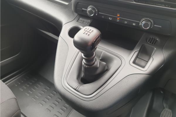2024 Vauxhall Combo 1.5 Turbo D 2300 Prime Panel Van 6dr Diesel Manual L2 H1 Euro 6 (s/s) (100 ps) - Mistray Grey, photo 30