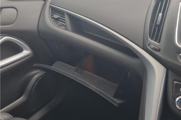2018 Vauxhall Zafira Tourer 1.4i Turbo SRi Nav MPV 5dr Petrol Manual Euro 6 (140 ps) - Cloth, photo 26