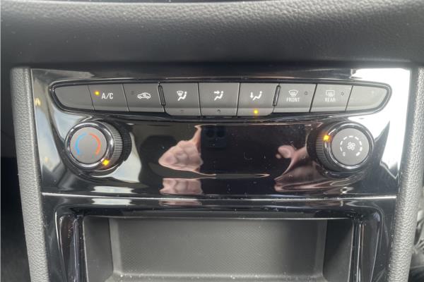2020 Vauxhall Astra 1.2 Turbo SRi Hatchback 5dr Petrol Manual Euro 6 (s/s) (145 ps) - Cloth, photo 16