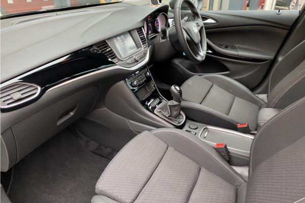 2019 VAUXHALL ASTRA 1.6 CDTi 16V 136 Griffin 5dr-sequence-14