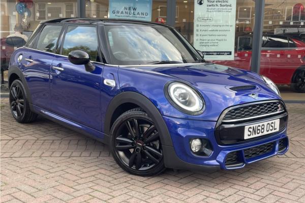 Non Franchise 2018 MINI Hatch 2.0 Cooper S GPF Hatchback 5dr Petrol Manual Euro 6 (s/s) (192 ps) - Fabic - Cloth, video preview