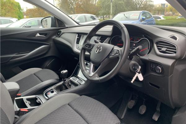2020 Vauxhall Grandland X 1.2 Turbo SRi Nav SUV 5dr Petrol Manual Euro 6 (s/s) (130 ps) - Cloth, photo 12
