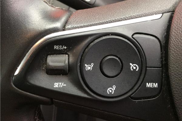 2018 Vauxhall Grandland 1.2T SE 5dr - Cloth, photo 18