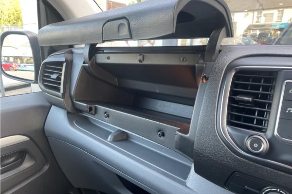2020 Vauxhall Vivaro 2.0 Turbo D 3100 Sportive Crew Van 5dr Diesel Manual L2 H1 Euro 6 (s/s) (120 ps) - Cloth, photo 17