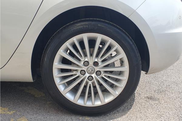 2019 Vauxhall Astra 1.4i Turbo GPF Elite Nav Hatchback 5dr Petrol Auto Euro 6 (s/s) (150 ps) - Leather, photo 20