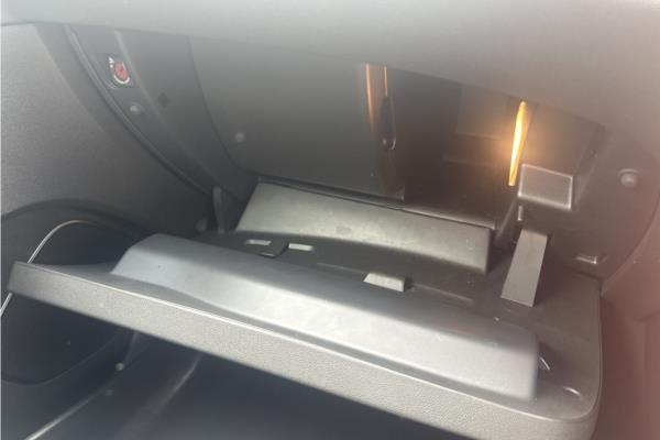 2020 Vauxhall Grandland X 1.6 13.2kWh Ultimate Nav SUV 5dr Petrol Plug-in Hybrid Auto 4WD Euro 6 (s/s) Hybrid4 (300 ps) - Leather, photo 26