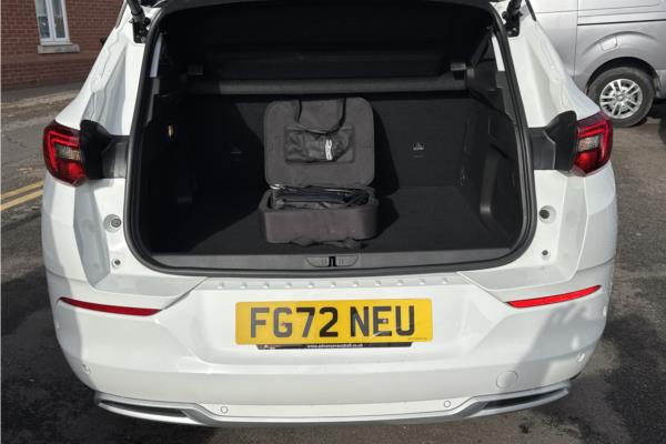 2022 Vauxhall Grandland 1.6 13.2kWh Ultimate SUV 5dr Petrol Plug-in Hybrid Auto Euro 6 (s/s) (225 ps) - Leather, photo 14