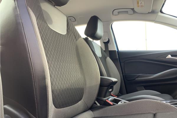 2019 Vauxhall Grandland X 1.2 Turbo GPF Sport Nav SUV 5dr Petrol Auto Euro 6 (s/s) (130 ps) - Cloth, photo 34