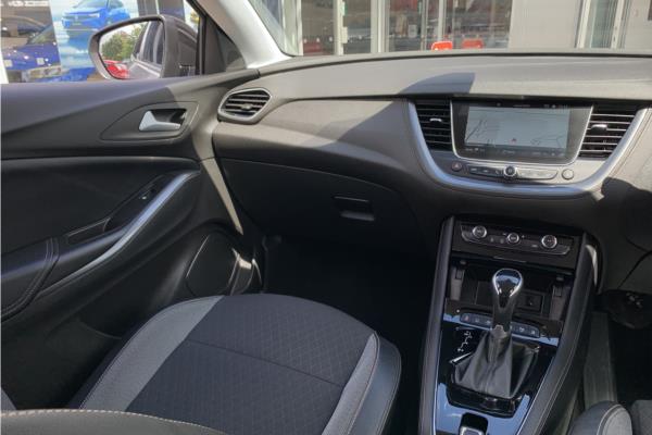 2021 Vauxhall Grandland X 1.2 Turbo SRi Nav SUV 5dr Petrol Auto Euro 6 (s/s) (130 ps) - Cloth, photo 43