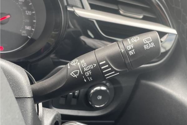 2021 Vauxhall Corsa 1.2 Turbo SE Premium Hatchback 5dr Petrol Auto Euro 6 (s/s) (100 ps) - Cloth, photo 26