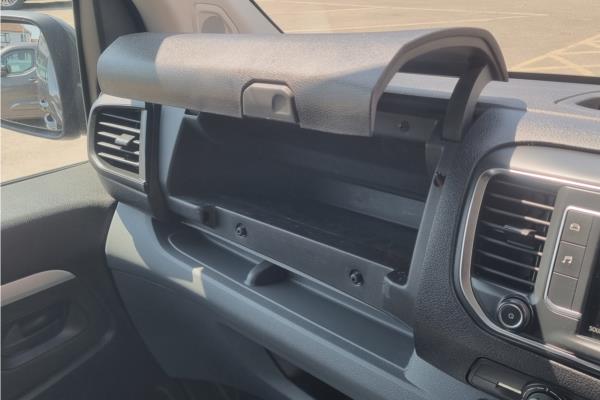 2019 Vauxhall Vivaro 2.0 Turbo D 3100 Sportive Crew Van 5dr Diesel Manual Euro 6 (s/s) (120 ps) - Cloth, photo 29