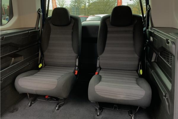 2021 Vauxhall Combo Life 1.2 Turbo SE MPV 5dr Petrol Auto Euro 6 (s/s) (7 Seat) (130 ps) - Cloth, photo 44