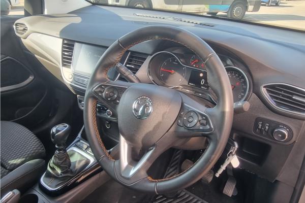 2020 Vauxhall Crossland 1.2T 110ps Bsns Edtn NAV S/S - Florey Black, photo 12