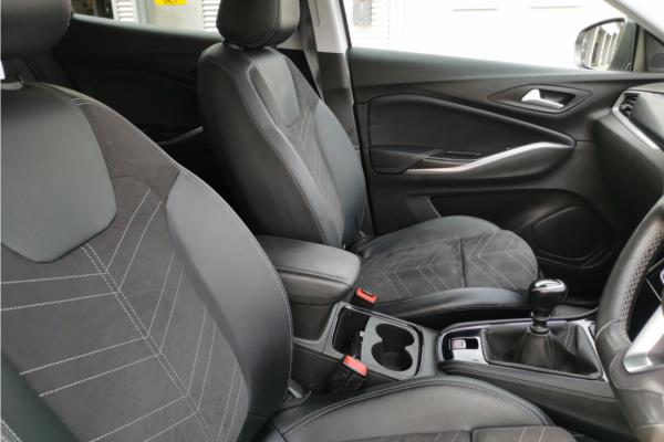 2022 Vauxhall Grandland 1.2 Turbo Ultimate SUV 5dr Petrol Manual Euro 6 (s/s) (130 ps) - Black Alcantara, photo 34