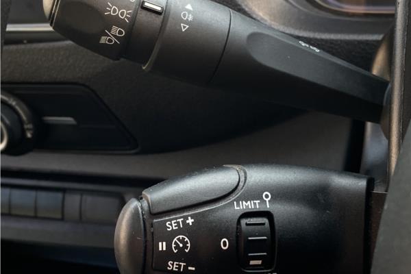 2021 Vauxhall Vivaro-e Life 50kWh Combi MPV 5dr Electric Auto LWB (9 Seat, 7.4kW Charger) (136 ps) - Cloth, photo 18