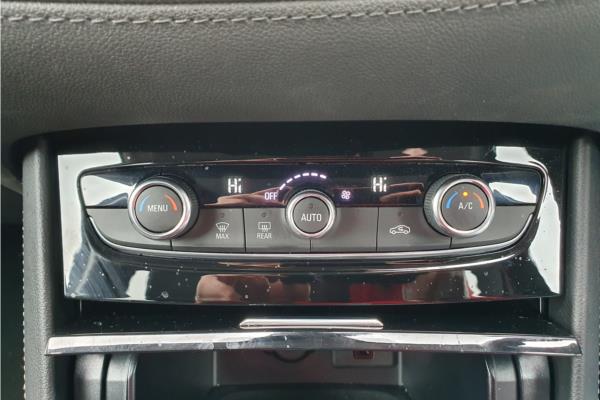 2020 Vauxhall Grandland X 1.2 Turbo SRi Nav SUV 5dr Petrol Auto Euro 6 (s/s) (130 ps) - Cloth, photo 16