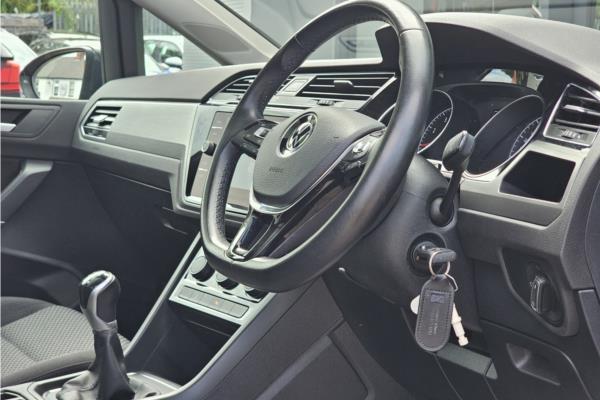 Non Franchise 2021 Volkswagen Touran 1.5 TSI EVO SE Family MPV 5dr Petrol Manual Euro 6 (s/s) (150 ps) - Fabic - Cloth, photo 12