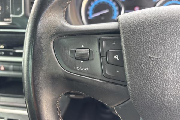 2021 Vauxhall Vivaro Life Electric 50kWh Elite MPV 5dr Electric Auto LWB (8 Seat, 7.4kW Charger) (136 ps) - Cloth, photo 18