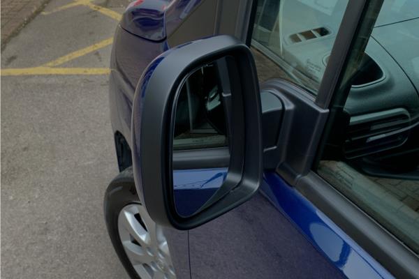 2021 Vauxhall Combo Life 1.2 Turbo SE MPV 5dr Petrol Auto Euro 6 (s/s) (7 Seat) (130 ps) - Cloth, photo 41