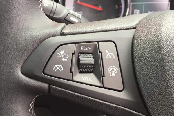 2021 VAUXHALL ASTRA - Cloth-premium L, photo 18