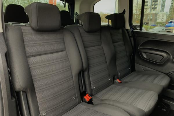 2021 Vauxhall Combo Life 1.2 Turbo SE MPV 5dr Petrol Auto Euro 6 (s/s) (7 Seat) (130 ps) - Cloth, photo 13