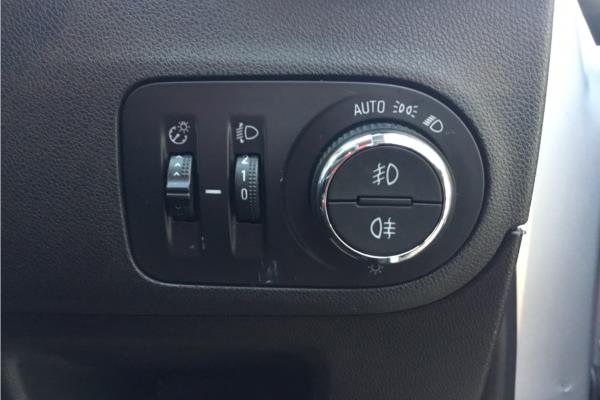 2018 VAUXHALL CROSSLAND - Florey Black, photo 21