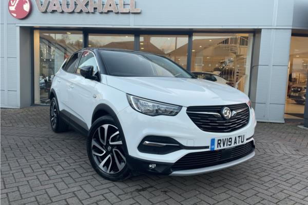 2019 Vauxhall Grandland X 1.2 Turbo Elite Nav SUV 5dr Petrol Auto (s/s) (130 ps) - Berson Black, video preview