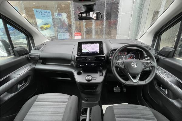 2021 Vauxhall Combo Life 1.2 Turbo Elite MPV 5dr Petrol Auto Euro 6 (s/s) (130 ps) - Leather, photo 10