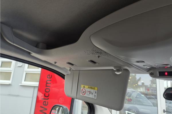 2021 Vauxhall Combo Life 1.2 Turbo Elite MPV 5dr Petrol Auto Euro 6 (s/s) (7 Seat) (130 ps) - Cloth, photo 30