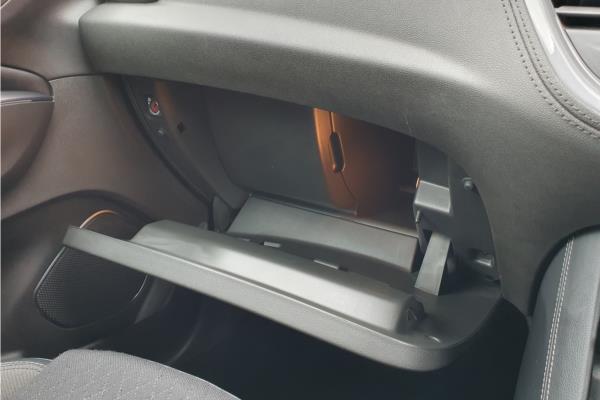 2019 Vauxhall Grandland X 1.2 Turbo GPF Sport Nav SUV 5dr Petrol Auto Euro 6 (s/s) (130 ps) - Cloth, photo 26