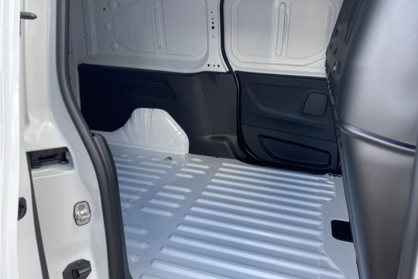 2021 Vauxhall Combo 1.5 Turbo D 2300 Dynamic Panel Van 4dr Diesel Manual L2 H1 EU6 (100 ps) - Mistral Grey, photo 12
