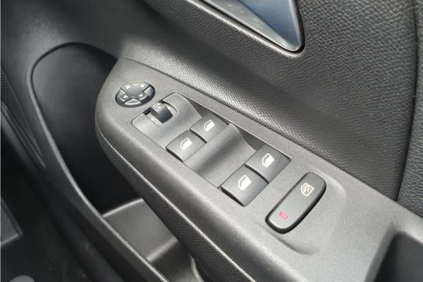 2022 Vauxhall Corsa-e 50kWh Elite Premium Hatchback 5dr Electric Auto (11Kw Charger) (136 ps) - Captain Blue, photo 22