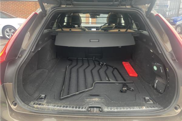 Non Franchise 2016 Volvo V90 2.0 D5 PowerPulse Inscription Auto AWD Euro 6 (s/s) 5dr - Leather, photo 11