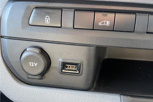 2020 Vauxhall Vivaro 2.0 Turbo D 3100 Sportive Panel Van 5dr Diesel Manual L2 H1 Euro 6 (s/s) (120 ps) - Cloth, photo 32