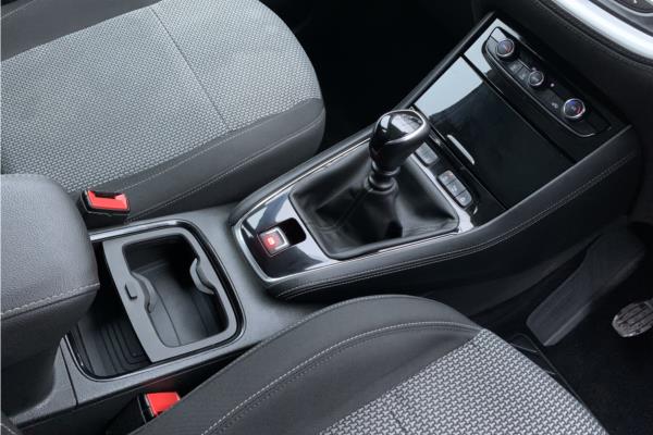 2019 Vauxhall Grandland X 1.2 Turbo GPF SE SUV 5dr Petrol Manual Euro 6 (s/s) (130 ps) - Cloth, photo 44
