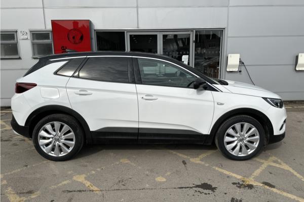 2020 Vauxhall Grandland X 1.2 Turbo Elite Nav SUV 5dr Petrol Manual 8Spd Euro 6 (s/s) (130 ps) - Berson Black, photo 9