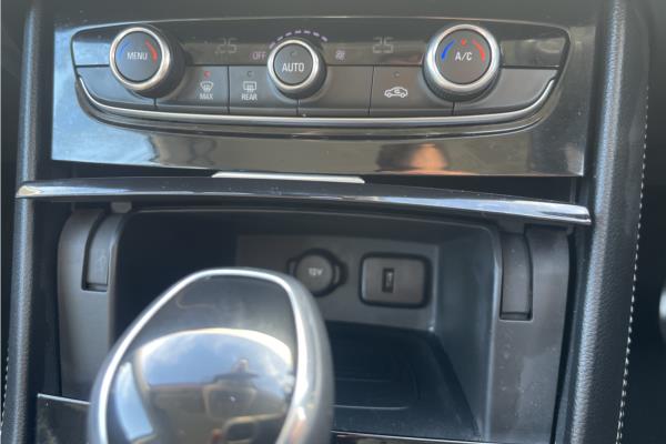 2020 Vauxhall Grandland X 1.2 Turbo SE SUV 5dr Petrol Auto 8Spd Euro 6 (s/s) (130 ps) - Cloth, photo 16